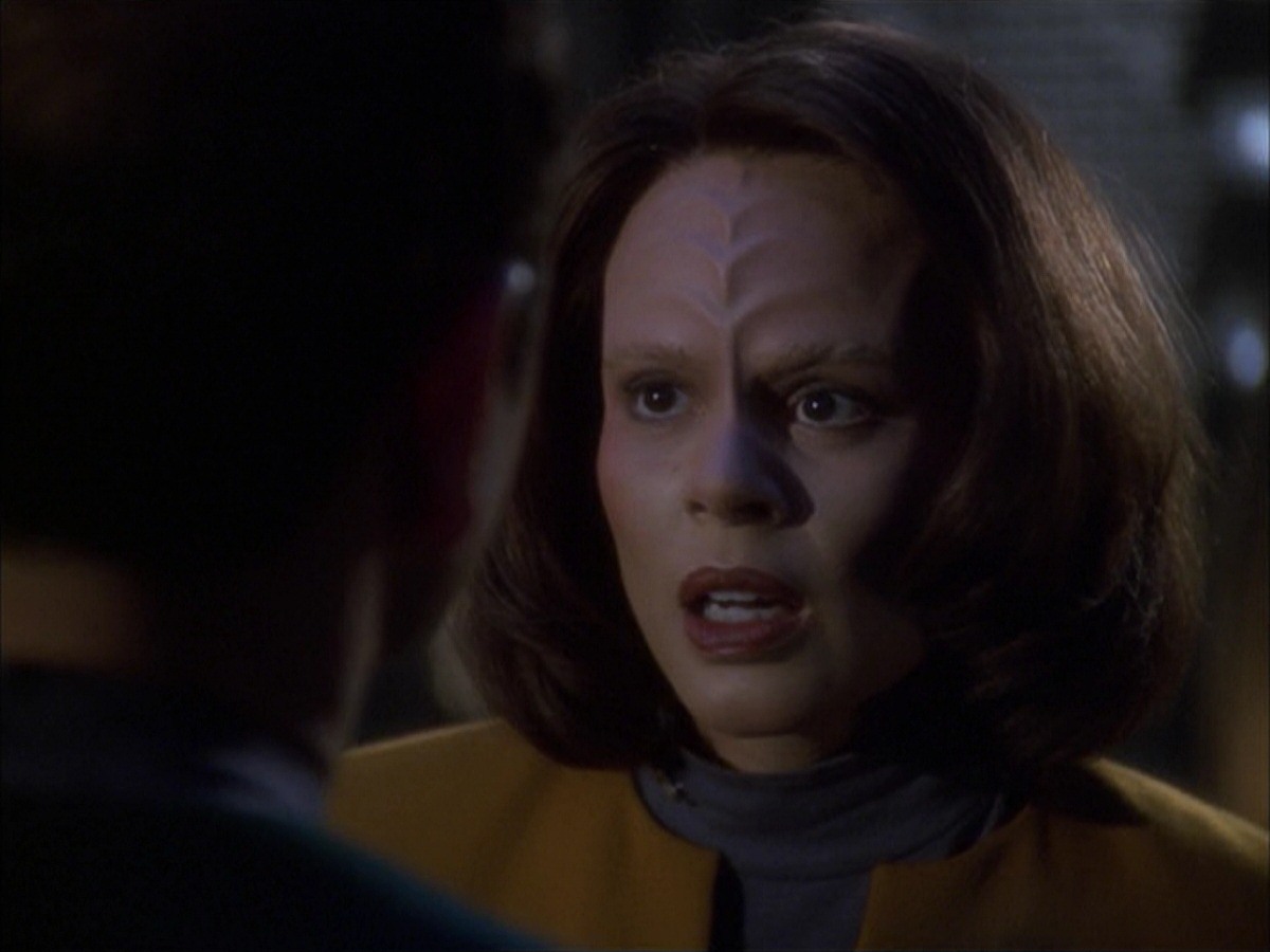 extant_StarTrek_VOY_7x09_7x10-FleshAndBlood_4173.jpg