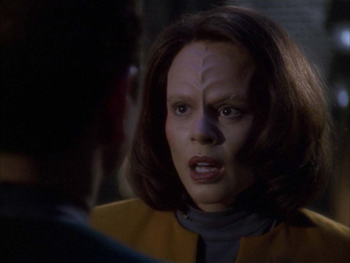 extant_StarTrek_VOY_7x09_7x10-FleshAndBlood_4174.jpg