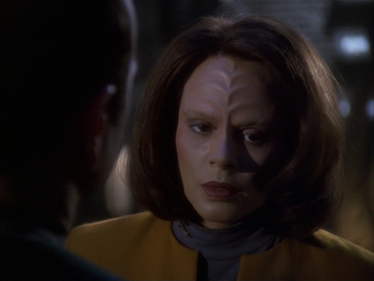 extant_StarTrek_VOY_7x09_7x10-FleshAndBlood_4192.jpg