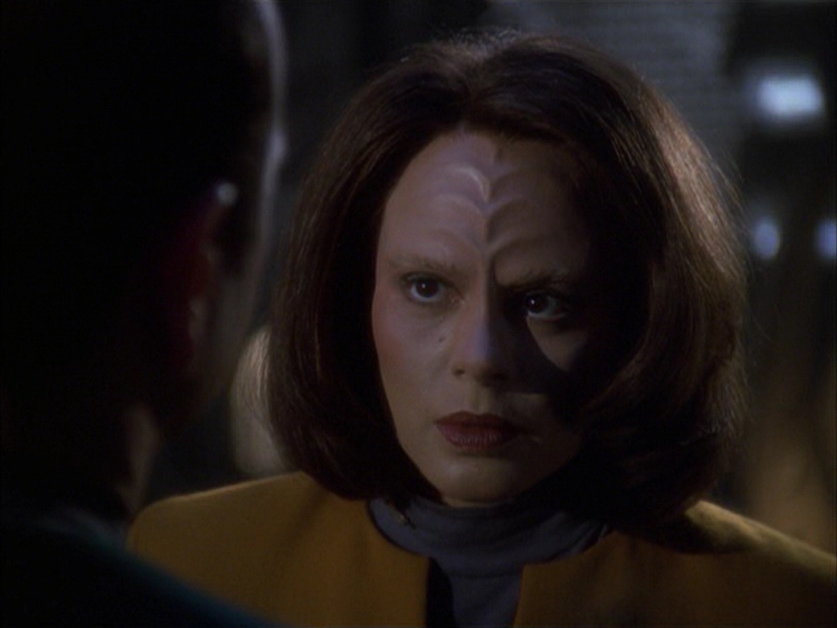 extant_StarTrek_VOY_7x09_7x10-FleshAndBlood_4195.jpg