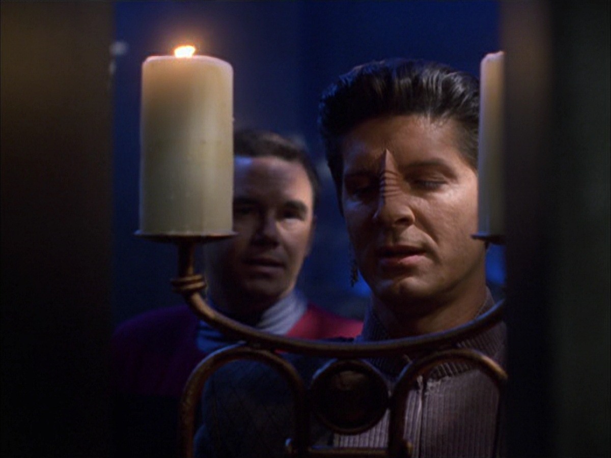 extant_StarTrek_VOY_7x09_7x10-FleshAndBlood_4214.jpg