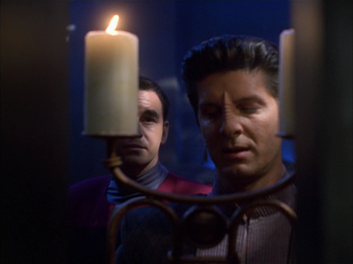 extant_StarTrek_VOY_7x09_7x10-FleshAndBlood_4221.jpg