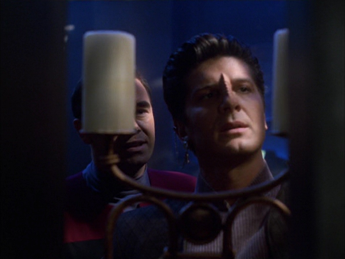 extant_StarTrek_VOY_7x09_7x10-FleshAndBlood_4241.jpg