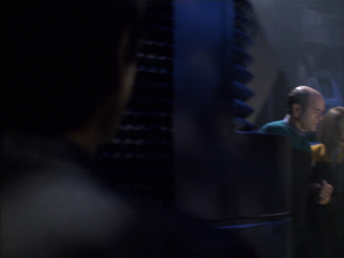extant_StarTrek_VOY_7x09_7x10-FleshAndBlood_4248.jpg