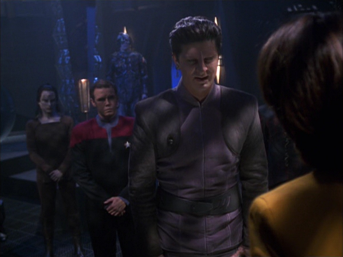 extant_StarTrek_VOY_7x09_7x10-FleshAndBlood_4310.jpg