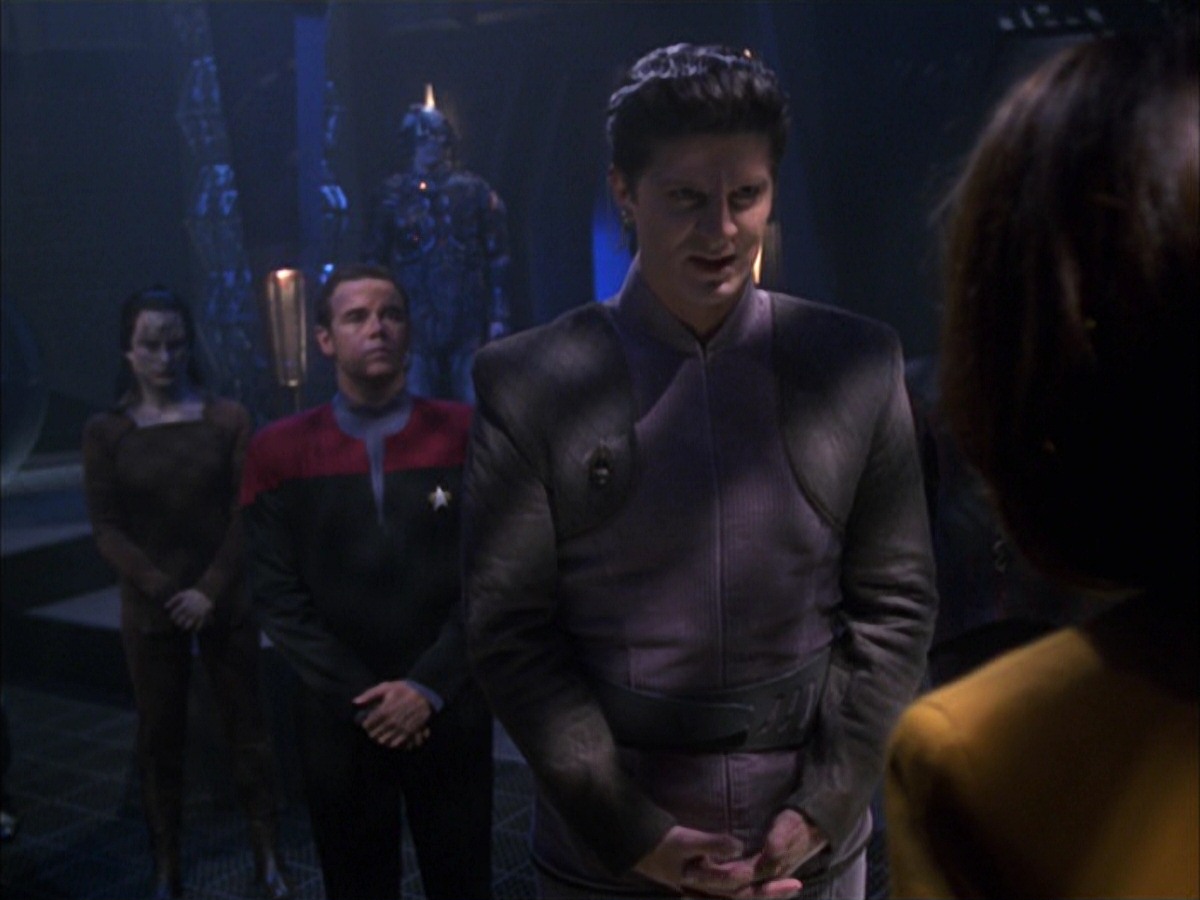 extant_StarTrek_VOY_7x09_7x10-FleshAndBlood_4315.jpg