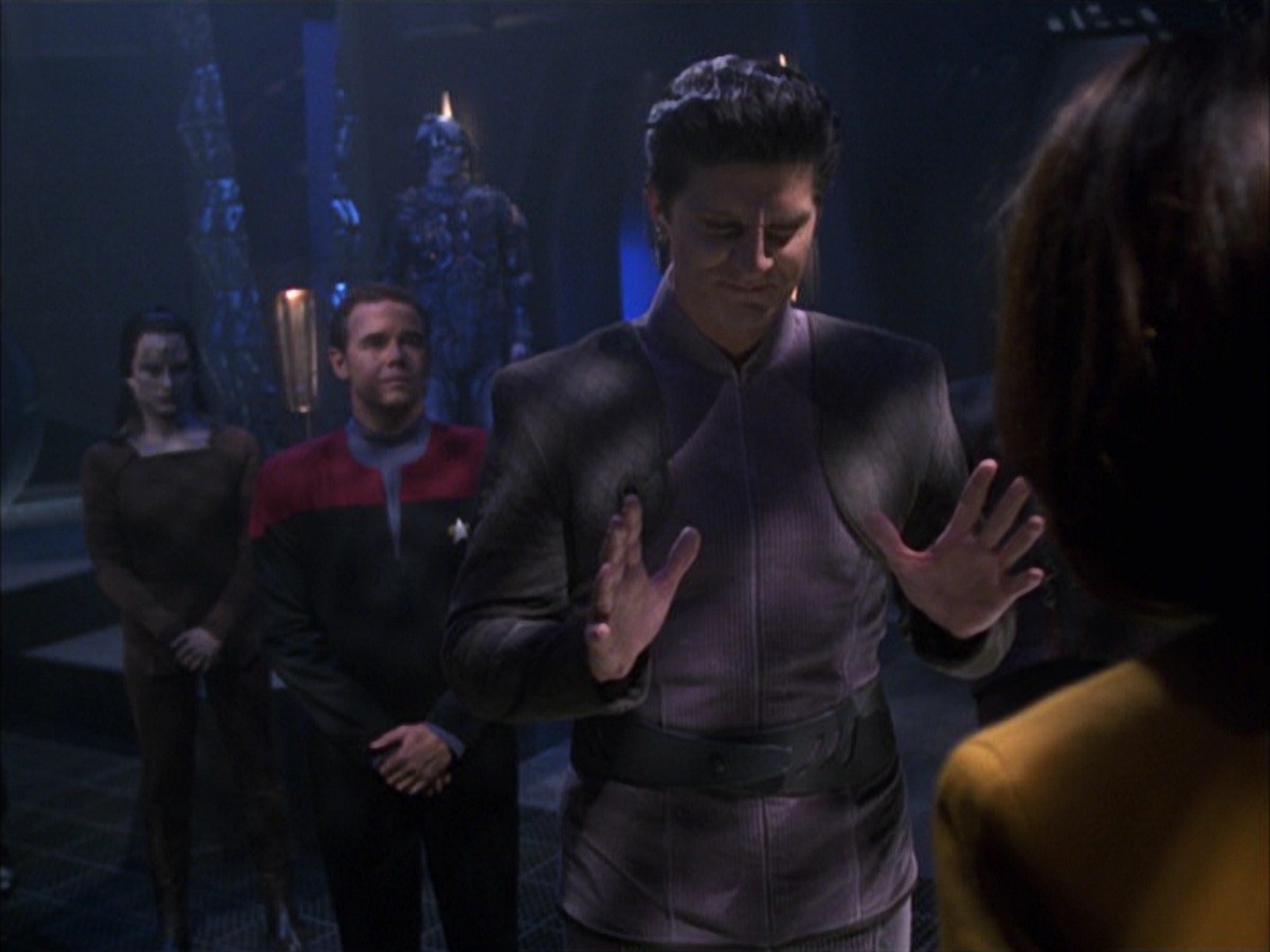 extant_StarTrek_VOY_7x09_7x10-FleshAndBlood_4319.jpg