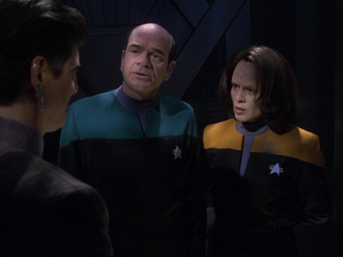 extant_StarTrek_VOY_7x09_7x10-FleshAndBlood_4324.jpg