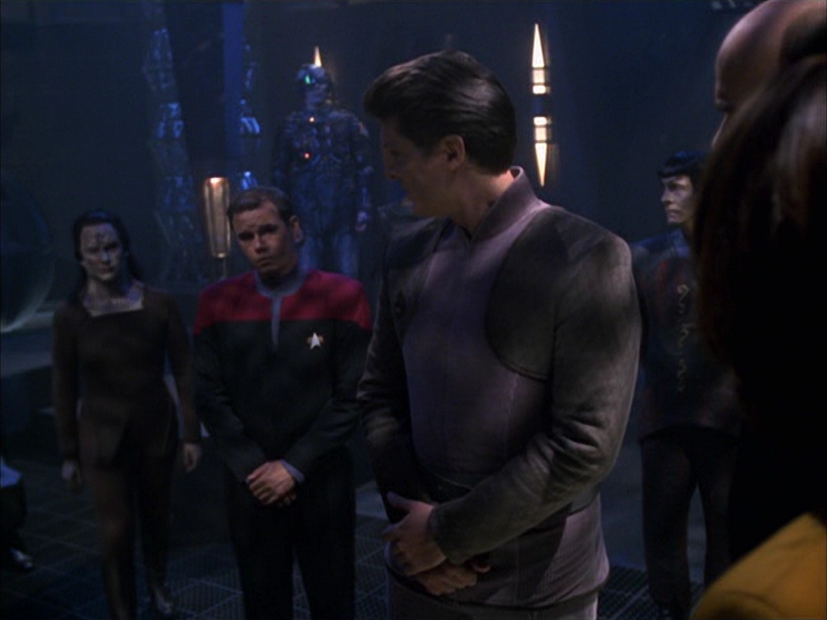extant_StarTrek_VOY_7x09_7x10-FleshAndBlood_4341.jpg