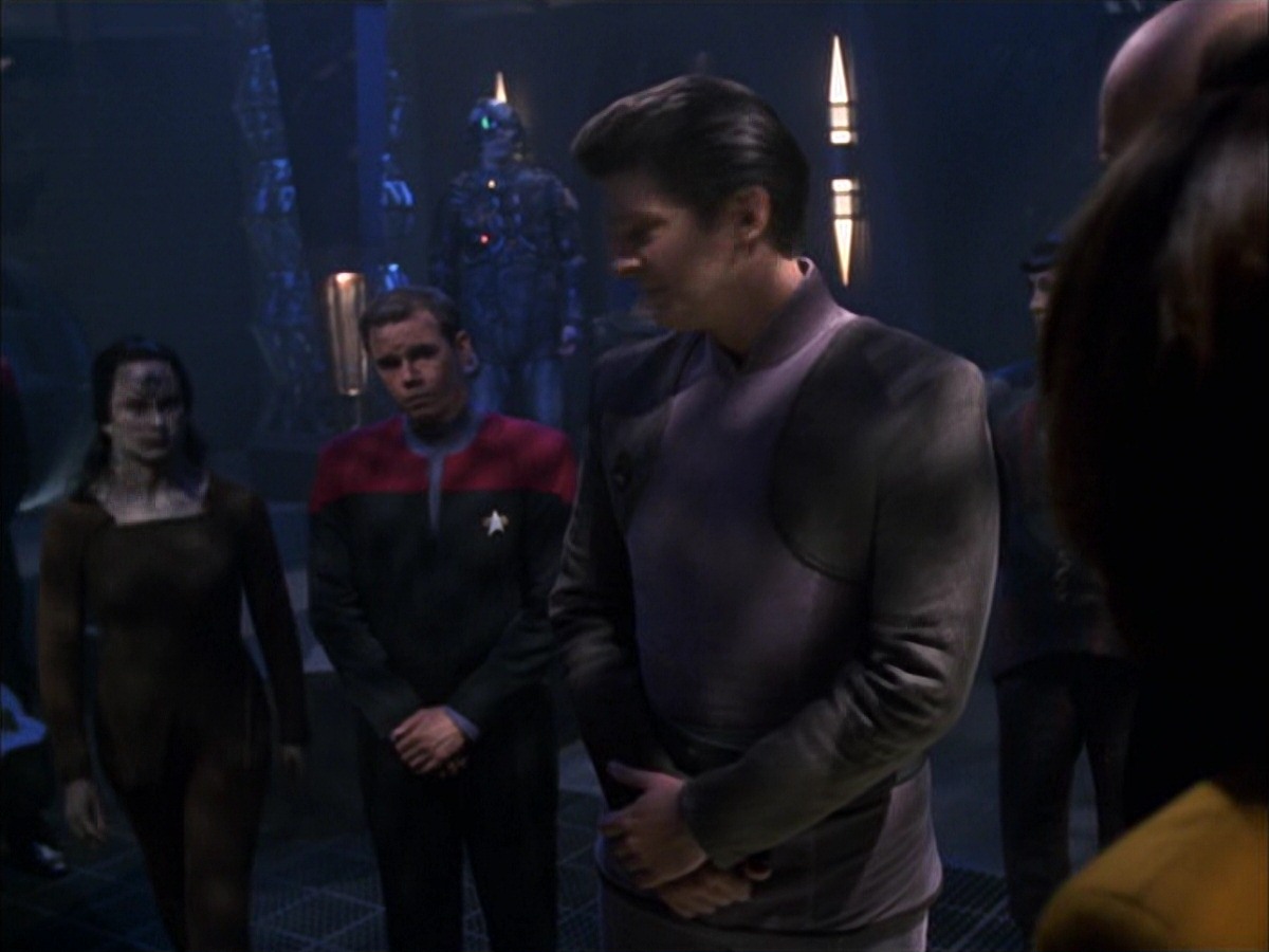 extant_StarTrek_VOY_7x09_7x10-FleshAndBlood_4342.jpg