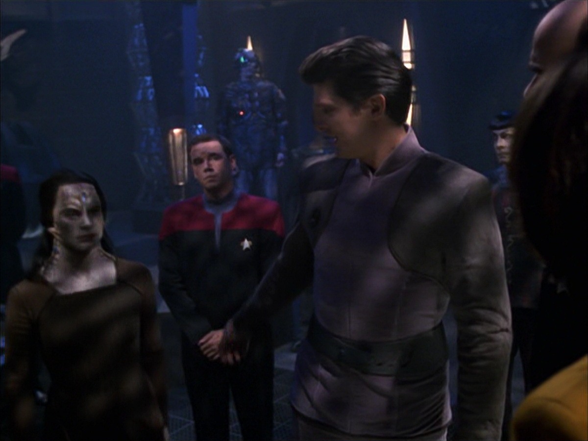 extant_StarTrek_VOY_7x09_7x10-FleshAndBlood_4344.jpg