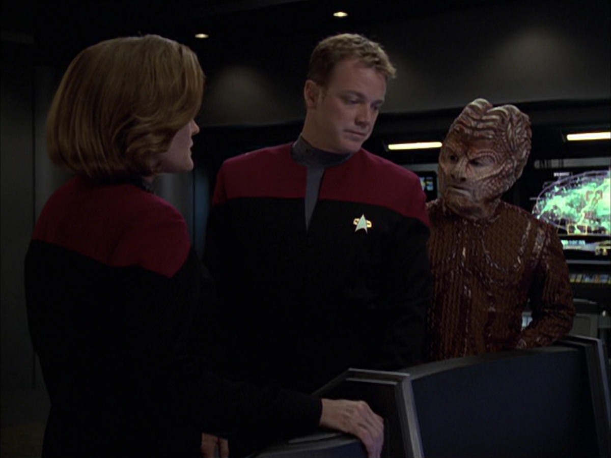 extant_StarTrek_VOY_7x09_7x10-FleshAndBlood_4420.jpg
