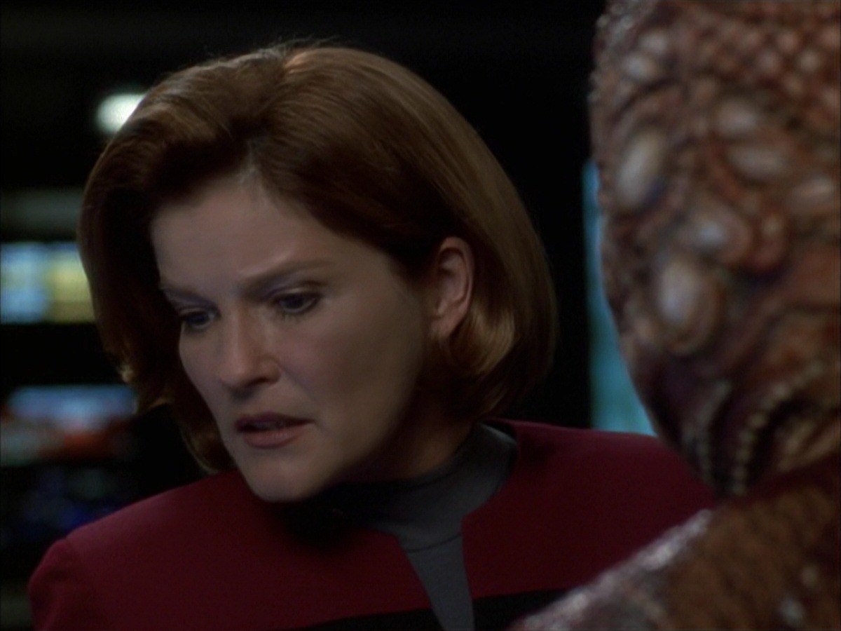 extant_StarTrek_VOY_7x09_7x10-FleshAndBlood_4440.jpg