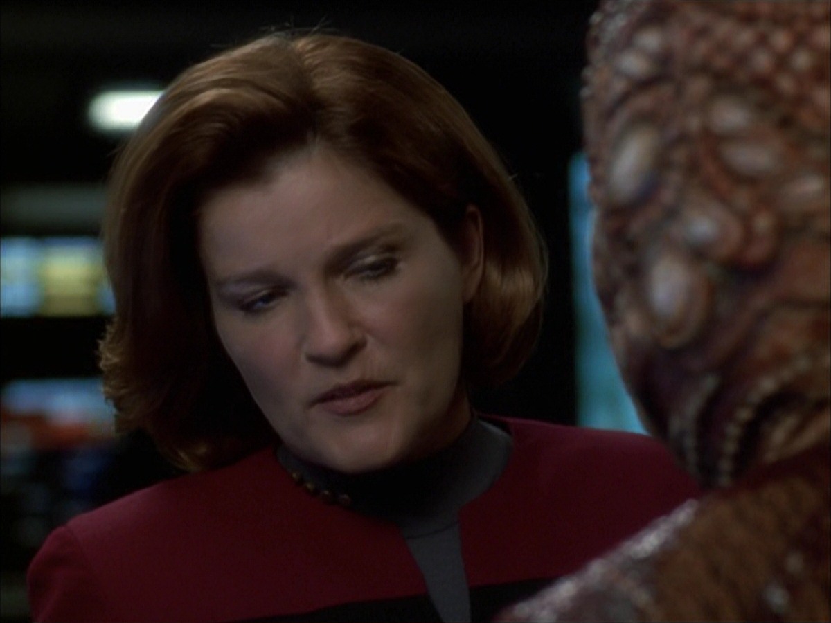 extant_StarTrek_VOY_7x09_7x10-FleshAndBlood_4443.jpg