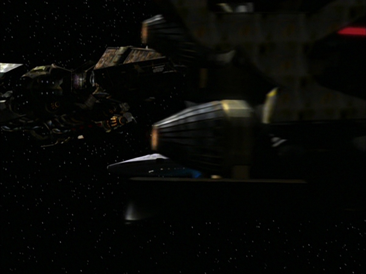 extant_StarTrek_VOY_7x09_7x10-FleshAndBlood_4476.jpg