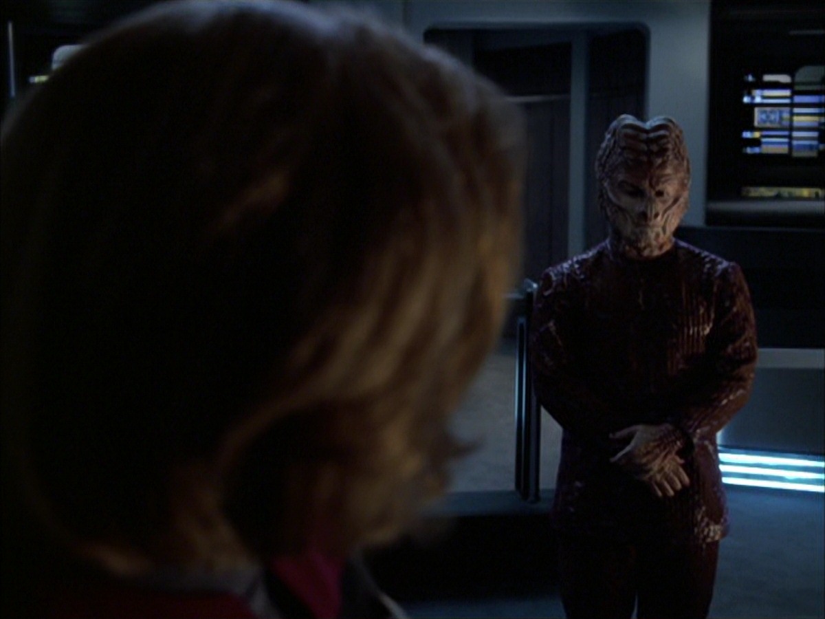 extant_StarTrek_VOY_7x09_7x10-FleshAndBlood_4488.jpg