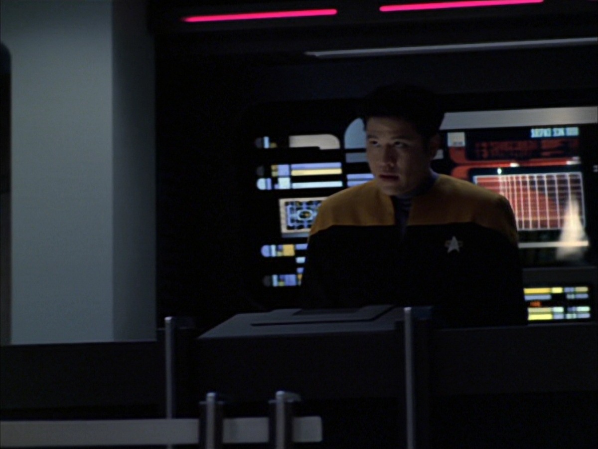 extant_StarTrek_VOY_7x09_7x10-FleshAndBlood_4557.jpg