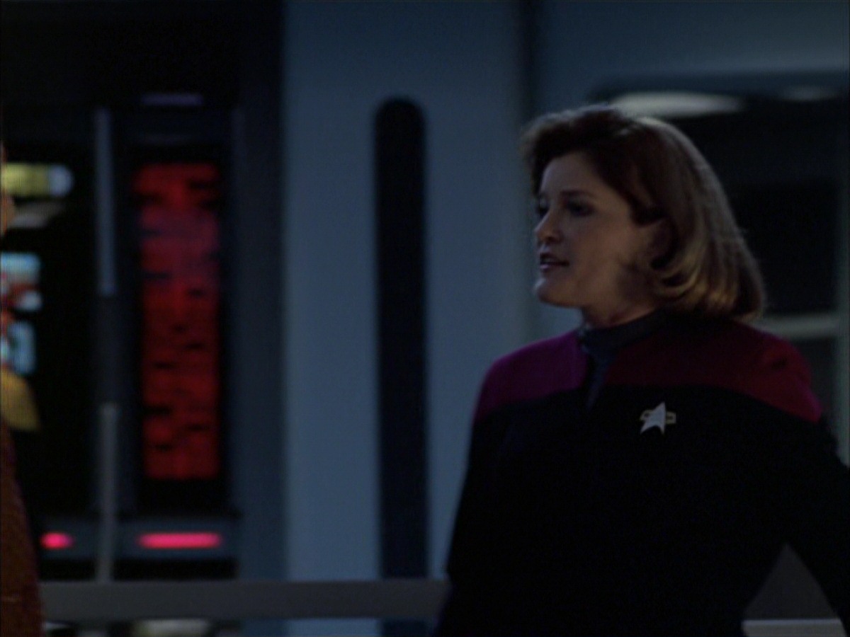extant_StarTrek_VOY_7x09_7x10-FleshAndBlood_4560.jpg