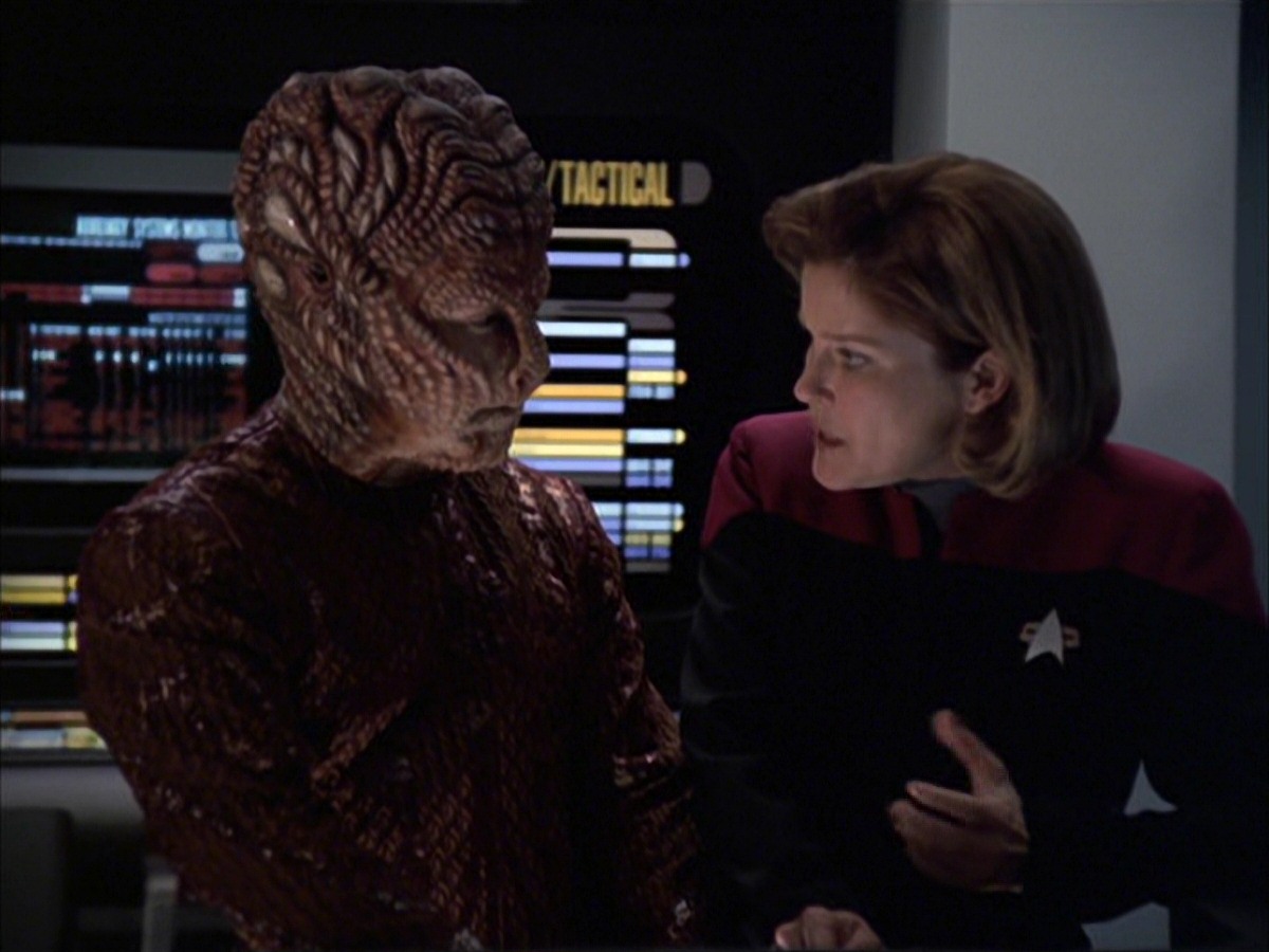 extant_StarTrek_VOY_7x09_7x10-FleshAndBlood_4613.jpg