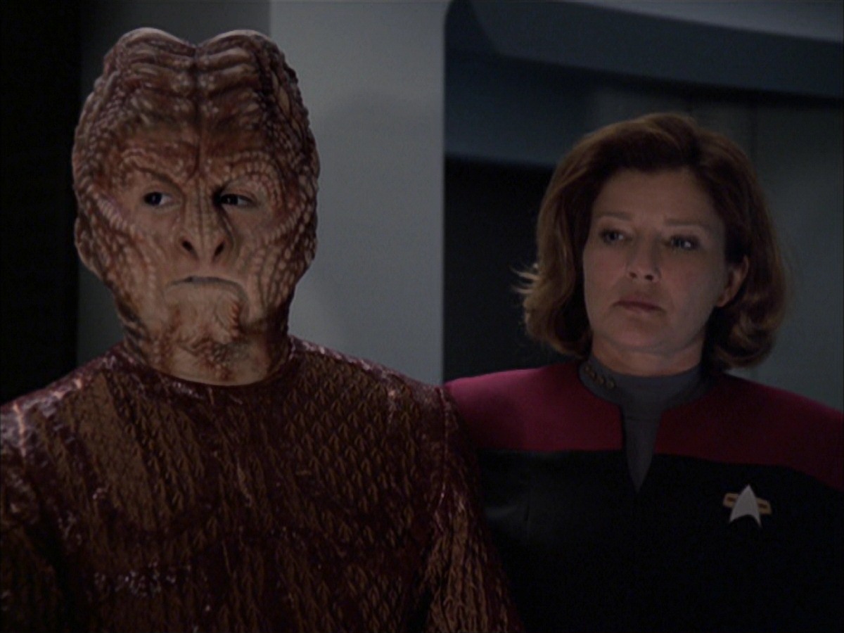 extant_StarTrek_VOY_7x09_7x10-FleshAndBlood_4621.jpg