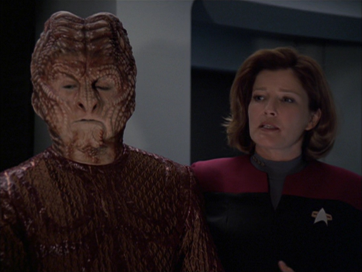extant_StarTrek_VOY_7x09_7x10-FleshAndBlood_4622.jpg