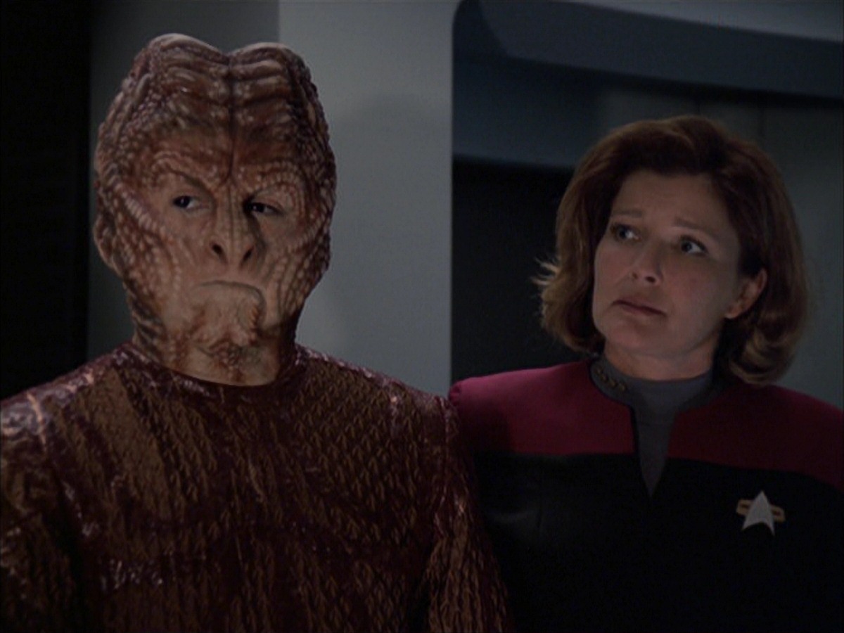 extant_StarTrek_VOY_7x09_7x10-FleshAndBlood_4635.jpg
