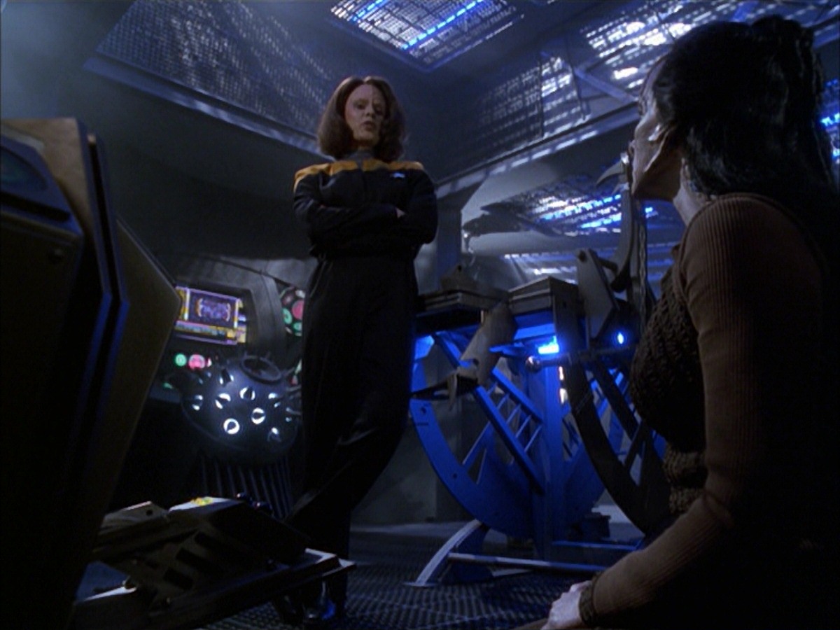 extant_StarTrek_VOY_7x09_7x10-FleshAndBlood_4707.jpg