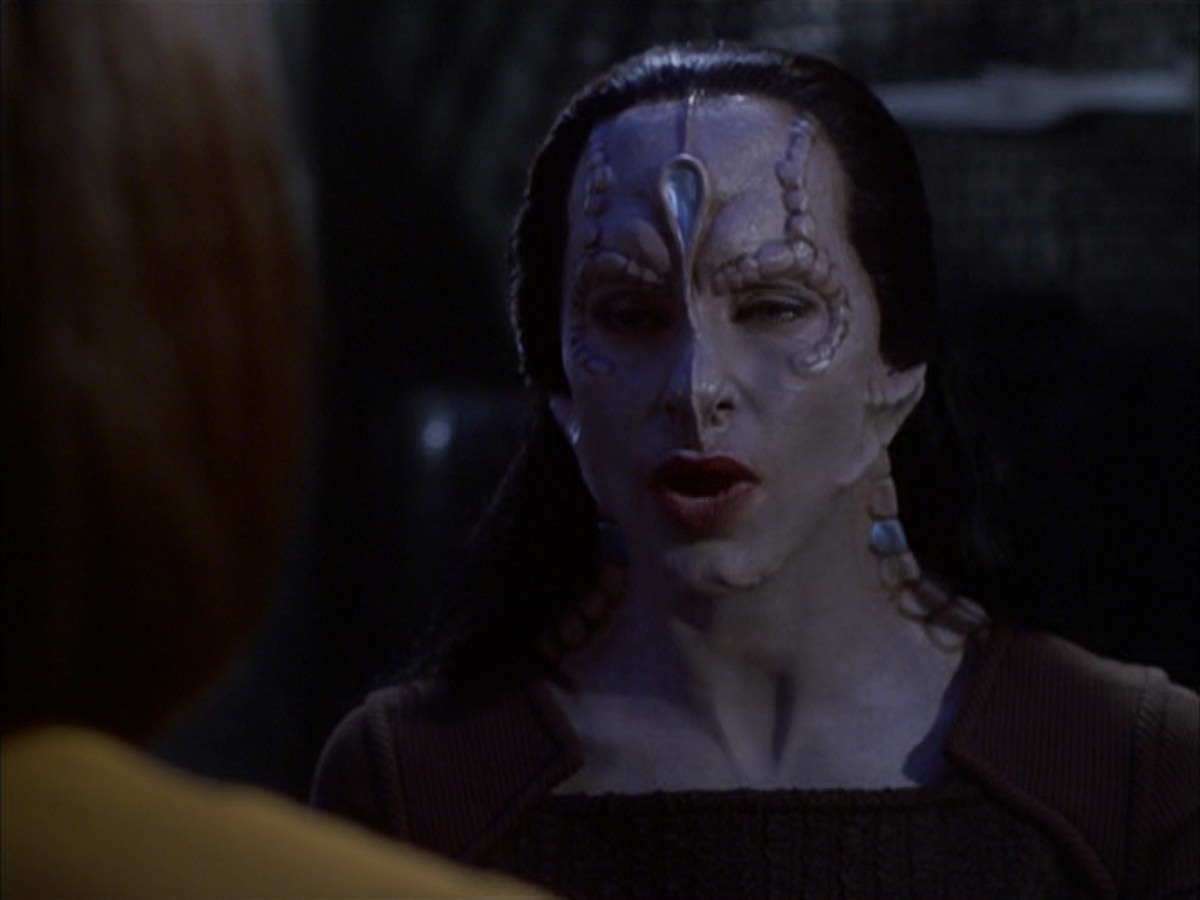 extant_StarTrek_VOY_7x09_7x10-FleshAndBlood_4752.jpg