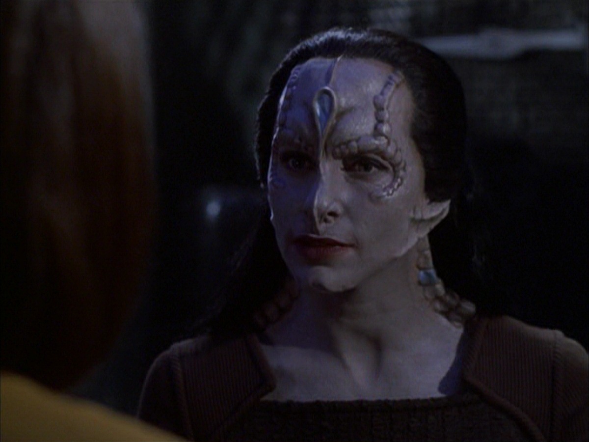 extant_StarTrek_VOY_7x09_7x10-FleshAndBlood_4757.jpg