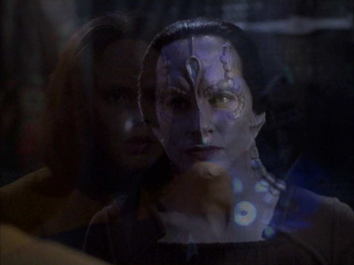 extant_StarTrek_VOY_7x09_7x10-FleshAndBlood_4773.jpg