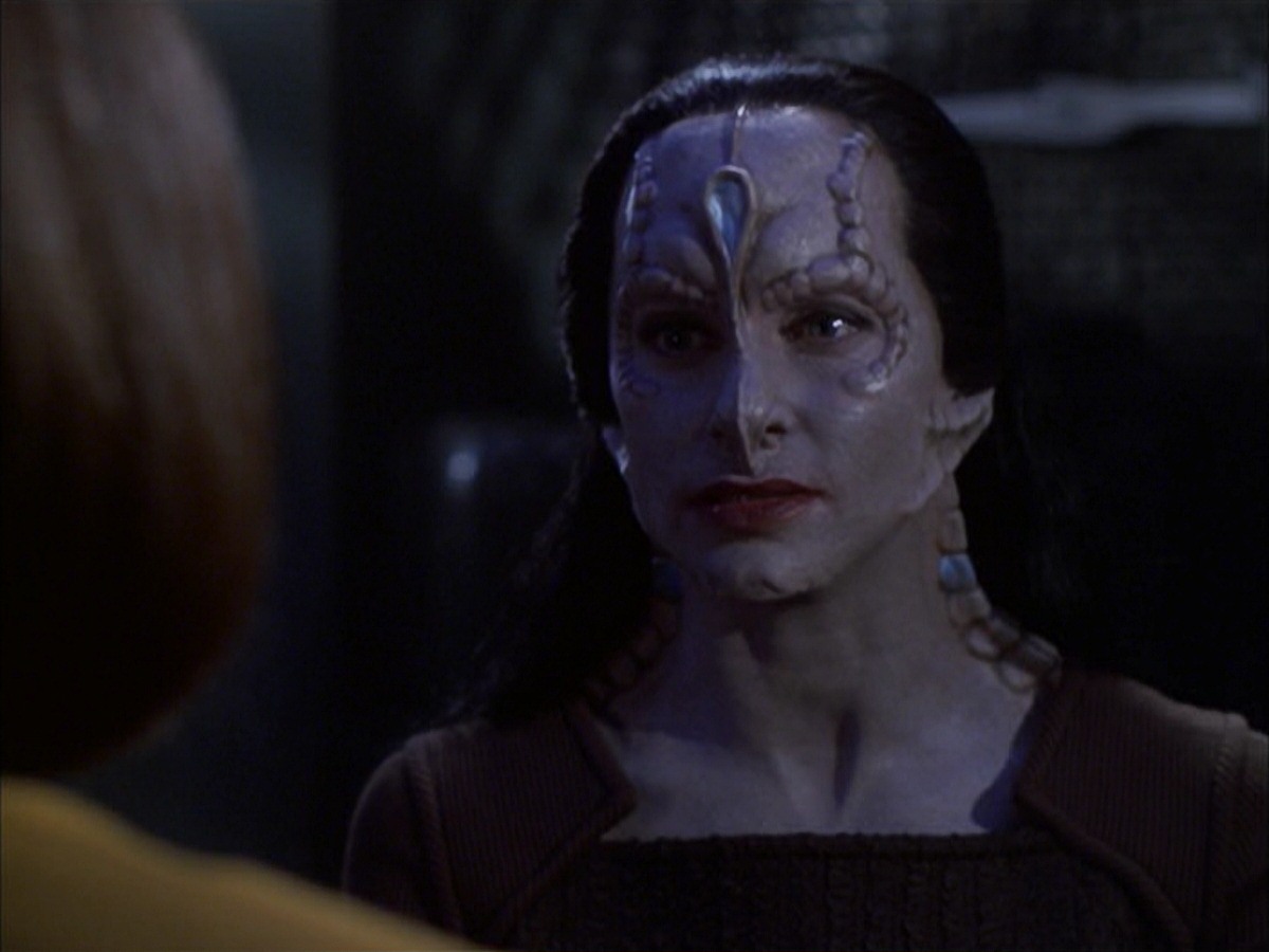 extant_StarTrek_VOY_7x09_7x10-FleshAndBlood_4808.jpg