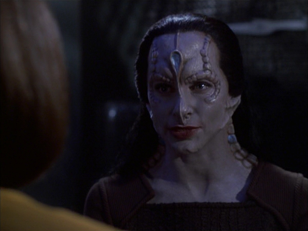 extant_StarTrek_VOY_7x09_7x10-FleshAndBlood_4809.jpg