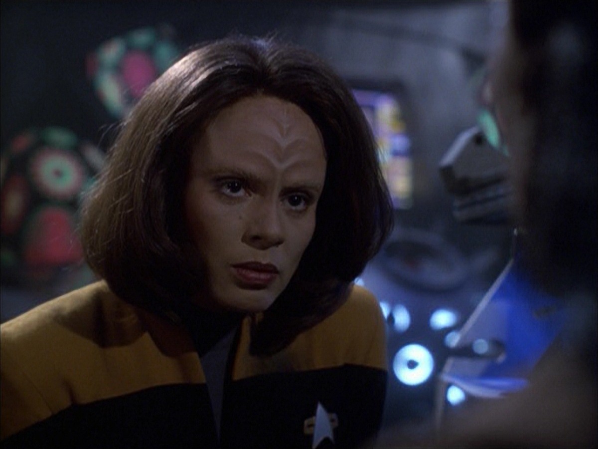 extant_StarTrek_VOY_7x09_7x10-FleshAndBlood_4811.jpg