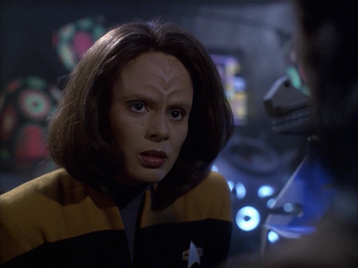 extant_StarTrek_VOY_7x09_7x10-FleshAndBlood_4826.jpg