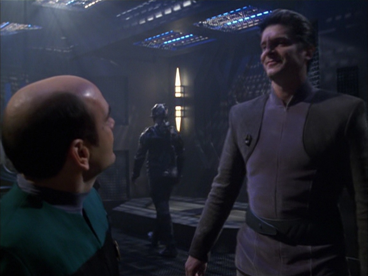 extant_StarTrek_VOY_7x09_7x10-FleshAndBlood_4846.jpg