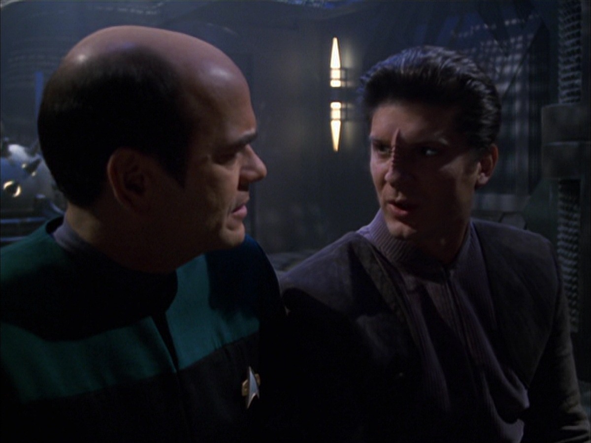 extant_StarTrek_VOY_7x09_7x10-FleshAndBlood_4887.jpg