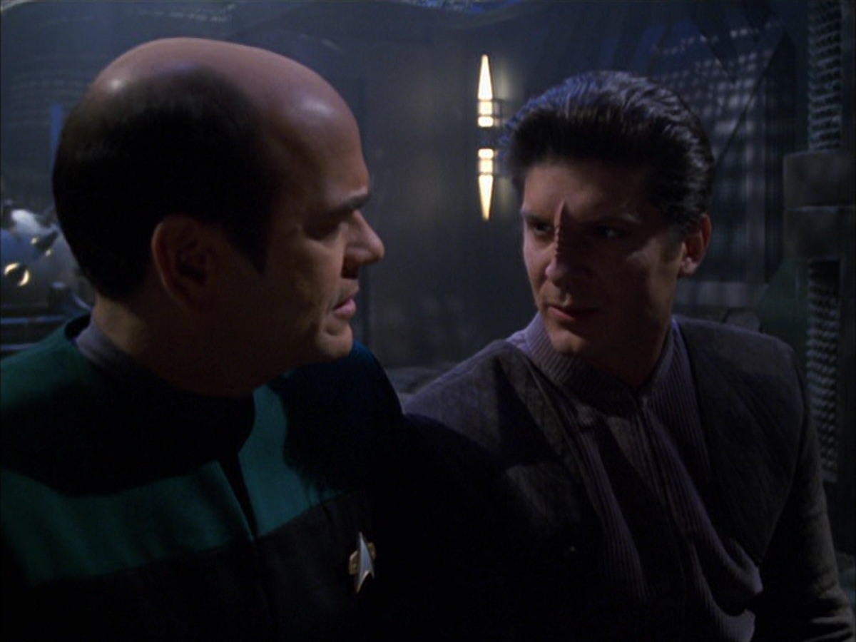 extant_StarTrek_VOY_7x09_7x10-FleshAndBlood_4888.jpg