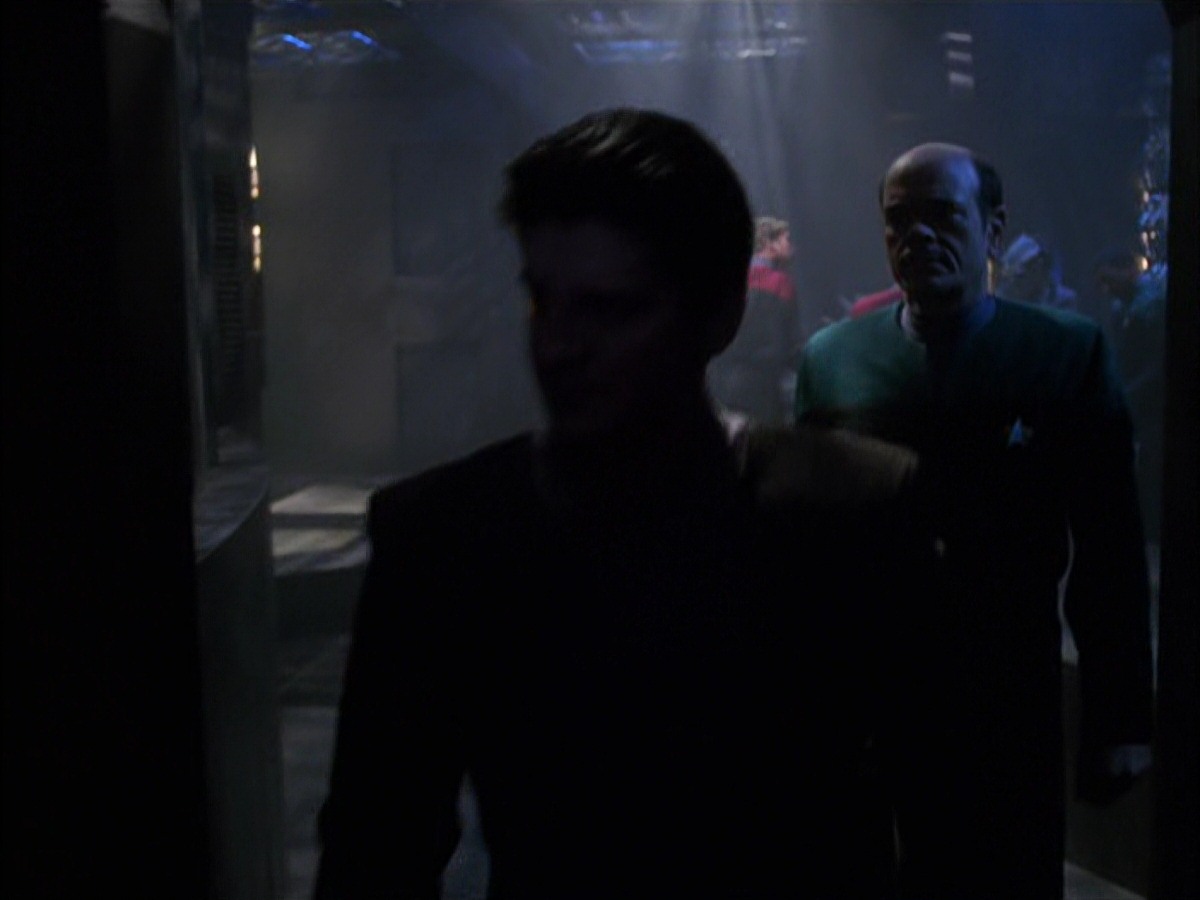 extant_StarTrek_VOY_7x09_7x10-FleshAndBlood_4920.jpg