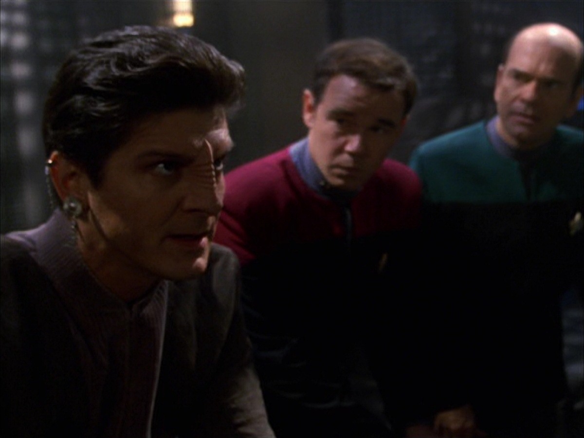 extant_StarTrek_VOY_7x09_7x10-FleshAndBlood_5027.jpg