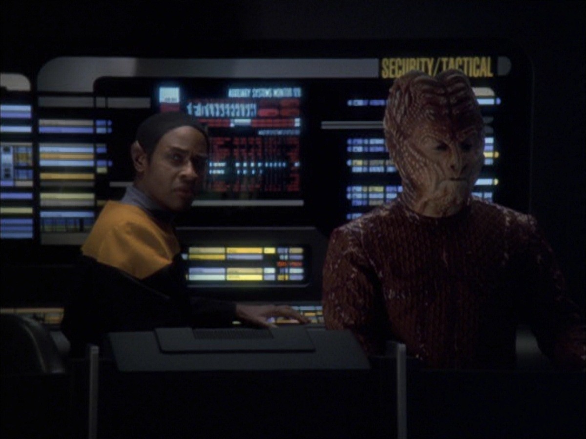 extant_StarTrek_VOY_7x09_7x10-FleshAndBlood_5106.jpg