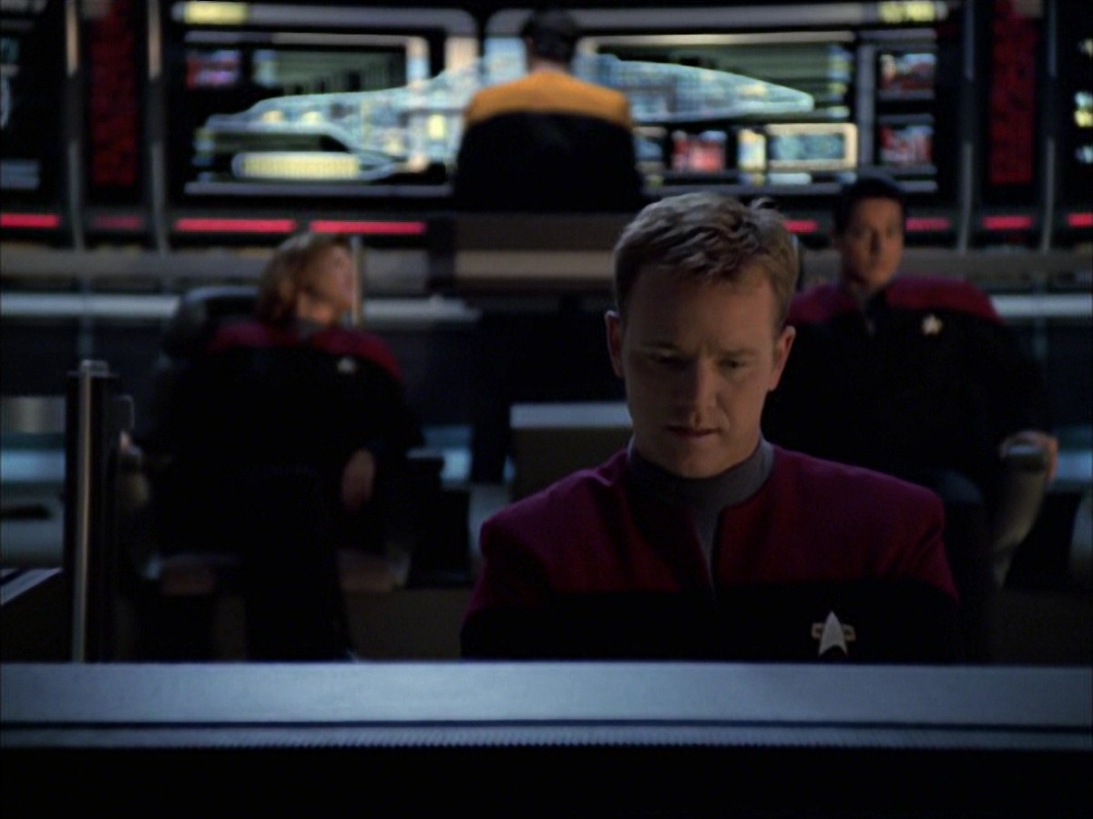 extant_StarTrek_VOY_7x09_7x10-FleshAndBlood_5117.jpg