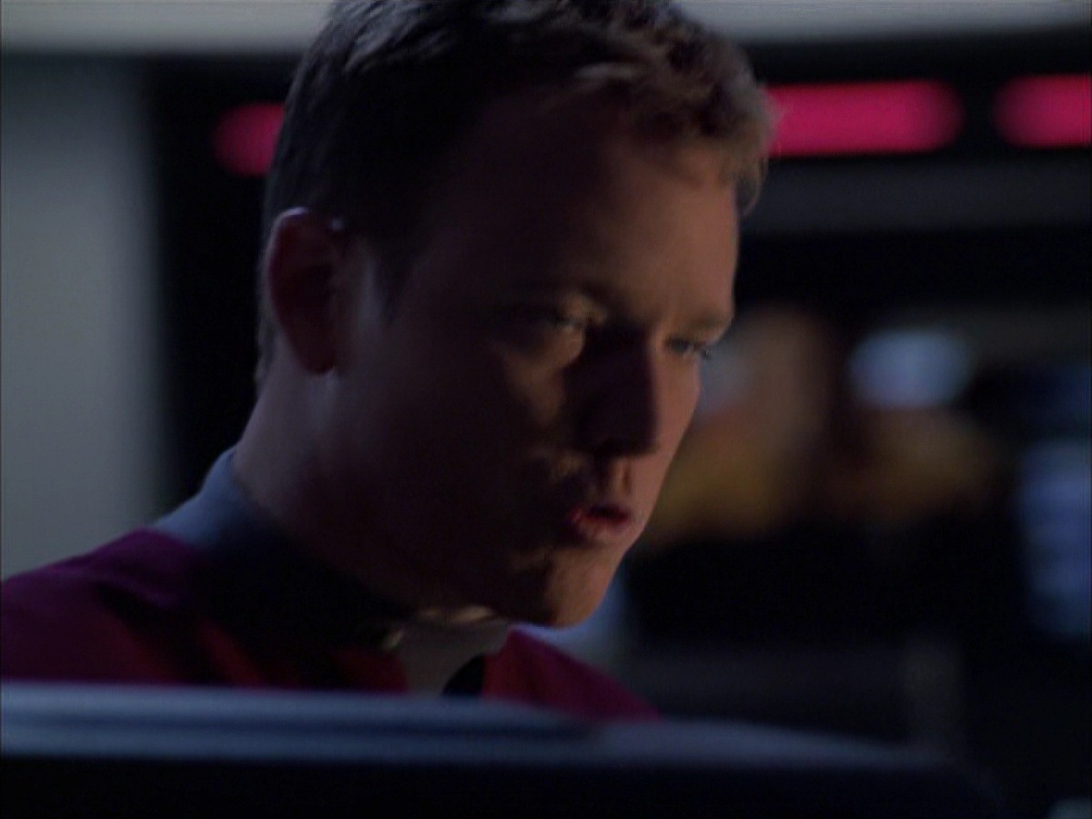extant_StarTrek_VOY_7x09_7x10-FleshAndBlood_5123.jpg
