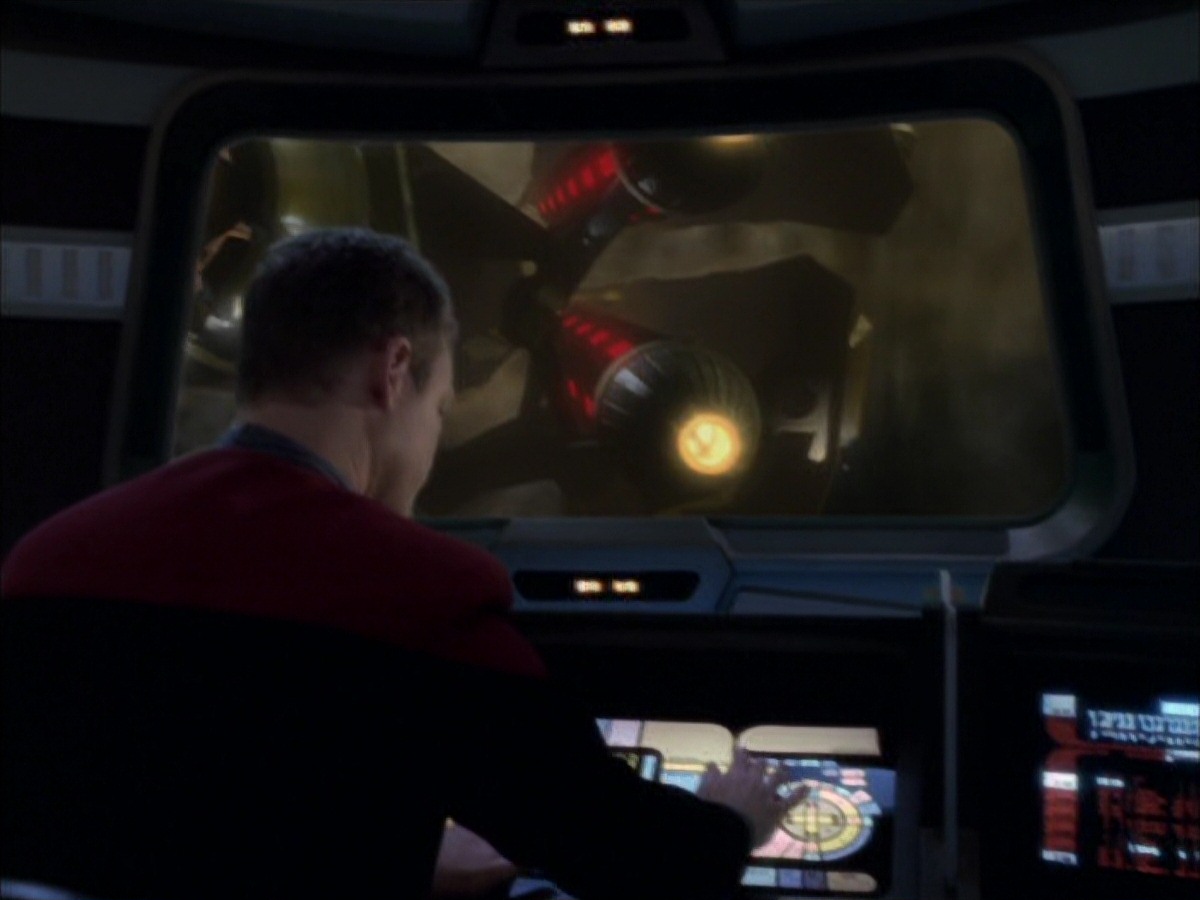 extant_StarTrek_VOY_7x09_7x10-FleshAndBlood_5135.jpg