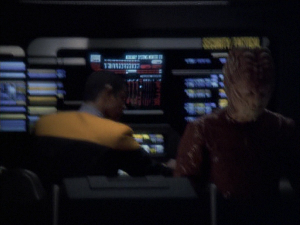 extant_StarTrek_VOY_7x09_7x10-FleshAndBlood_5139.jpg