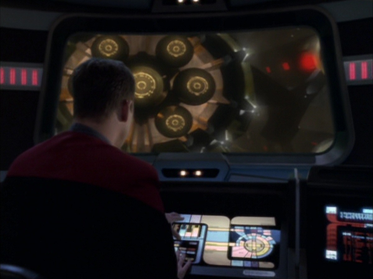 extant_StarTrek_VOY_7x09_7x10-FleshAndBlood_5143.jpg