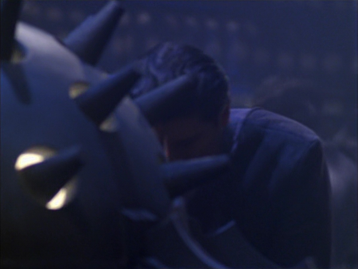 extant_StarTrek_VOY_7x09_7x10-FleshAndBlood_5189.jpg