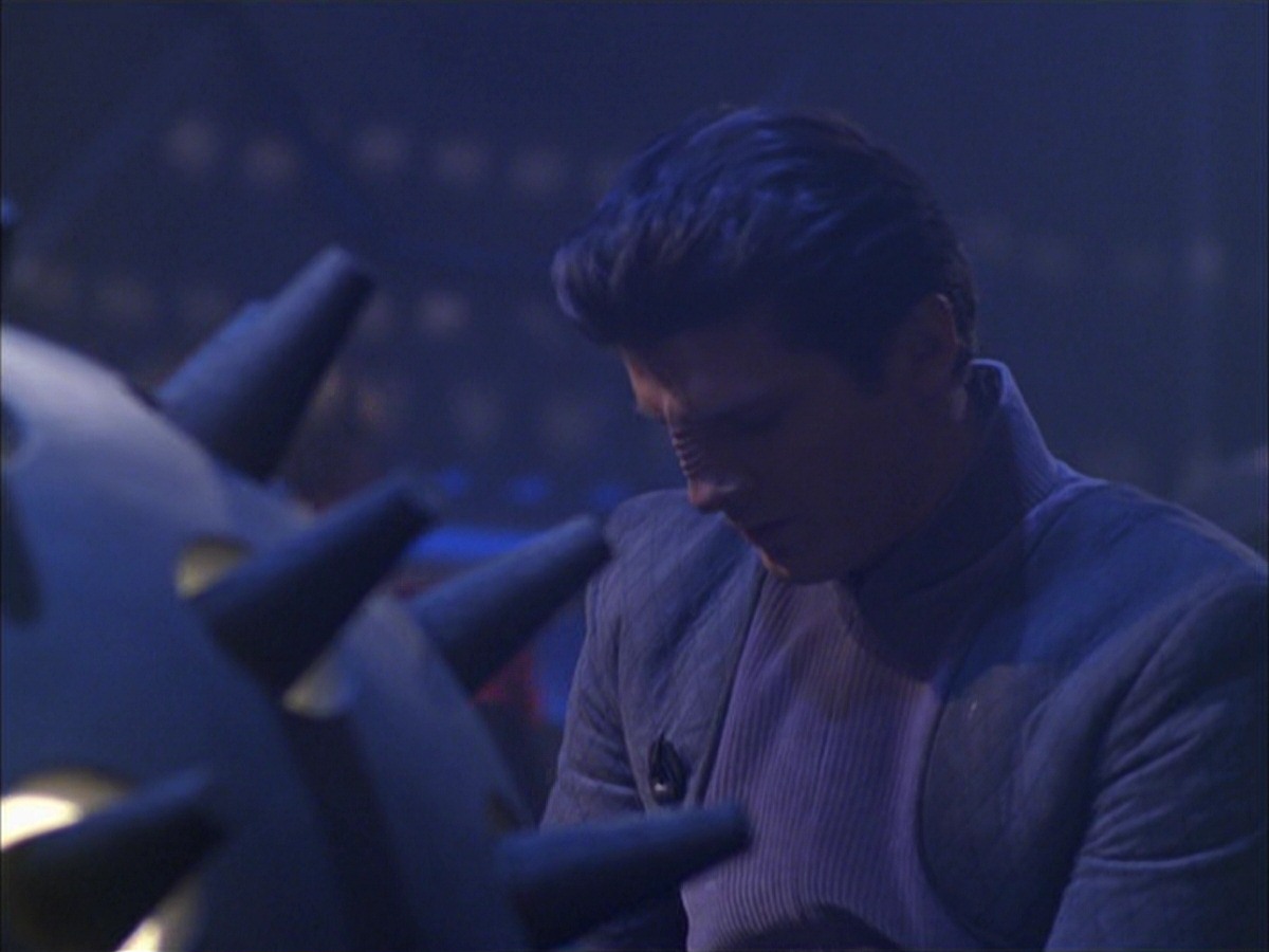 extant_StarTrek_VOY_7x09_7x10-FleshAndBlood_5193.jpg