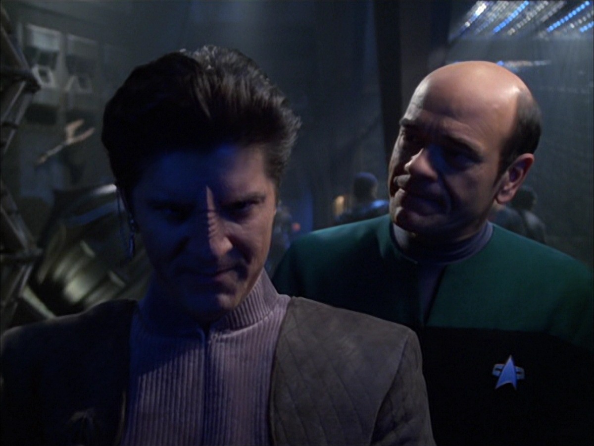 extant_StarTrek_VOY_7x09_7x10-FleshAndBlood_5329.jpg
