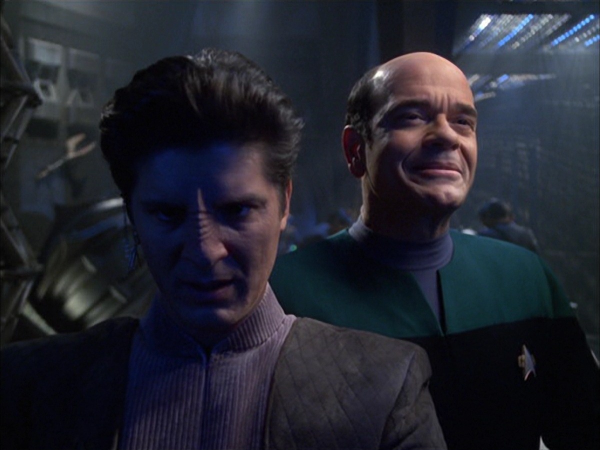 extant_StarTrek_VOY_7x09_7x10-FleshAndBlood_5344.jpg
