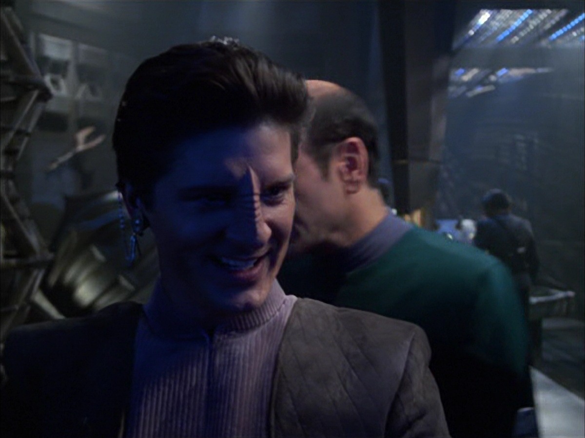 extant_StarTrek_VOY_7x09_7x10-FleshAndBlood_5350.jpg